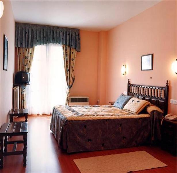 Hotel Casa Aurelia Villaralbo Bilik gambar
